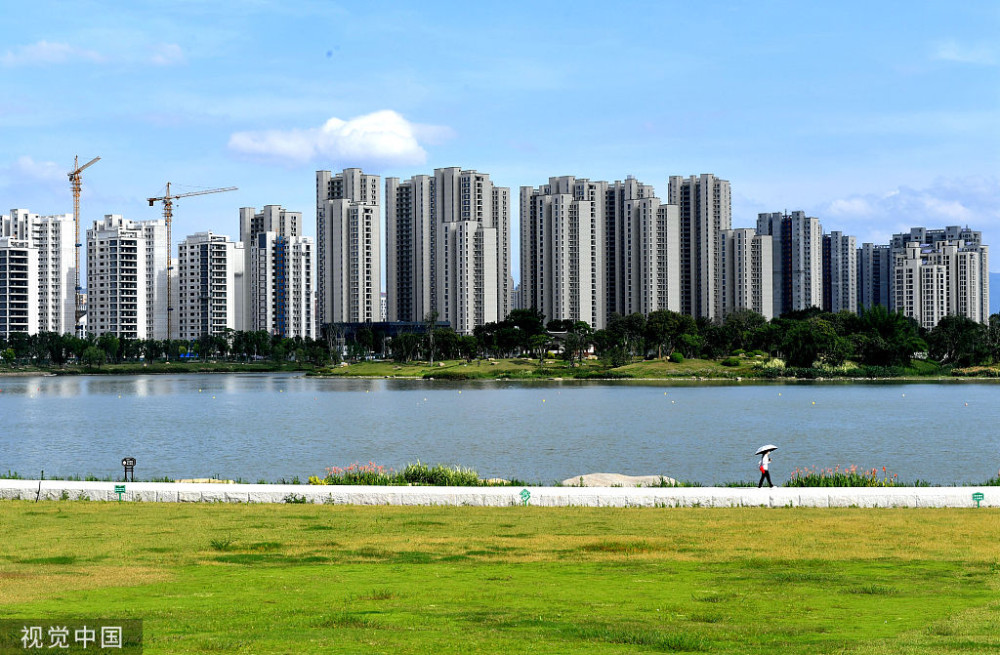 外资是在加速抄底中国房地产吗？专家：个案效应可能被夸大