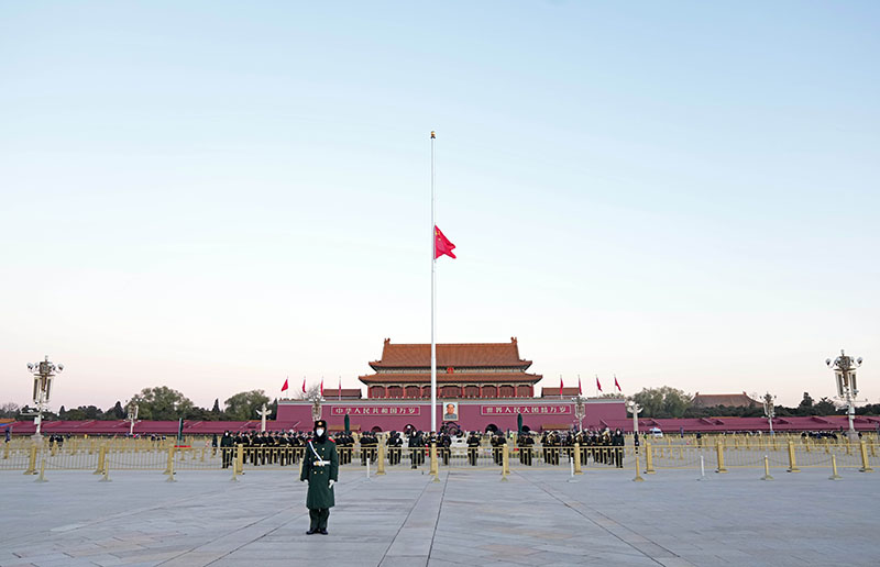 永别的时刻 前行的时刻 ——江泽民同志追悼大会侧记