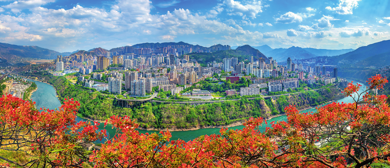 长江上游“首位城市”崛起记
