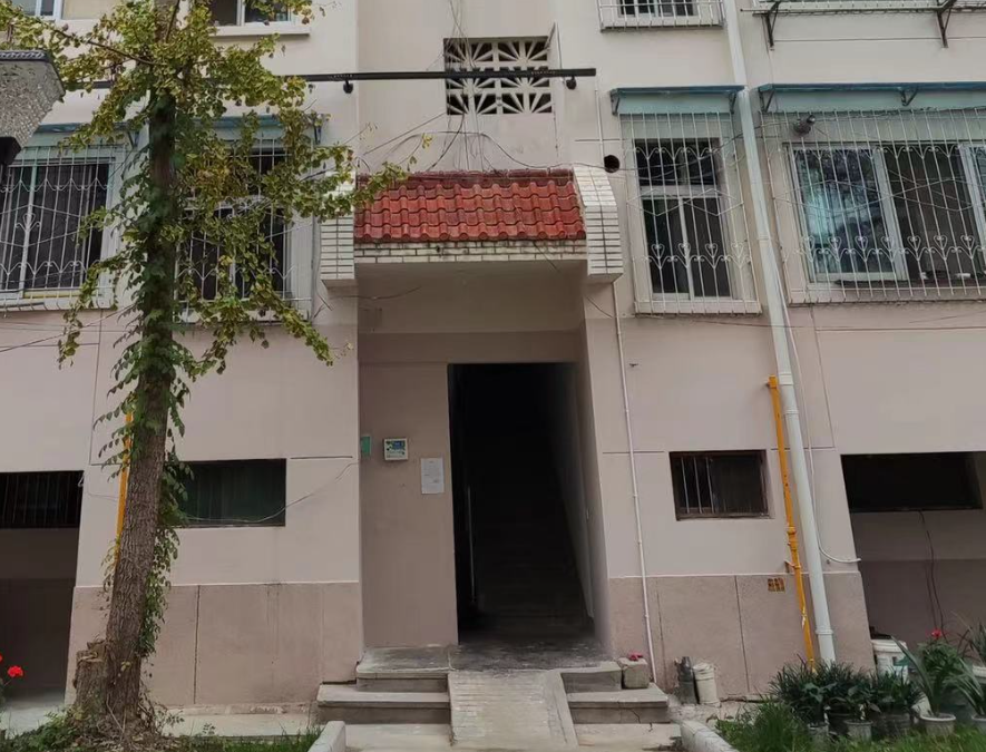男子凭假材料和不存在的房子，申请到20万公积金贷款！谁是幕后操盘手？