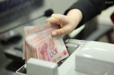 离岸人民币飙升680点，美元跳水！高盛：不再预计美联储3月加息