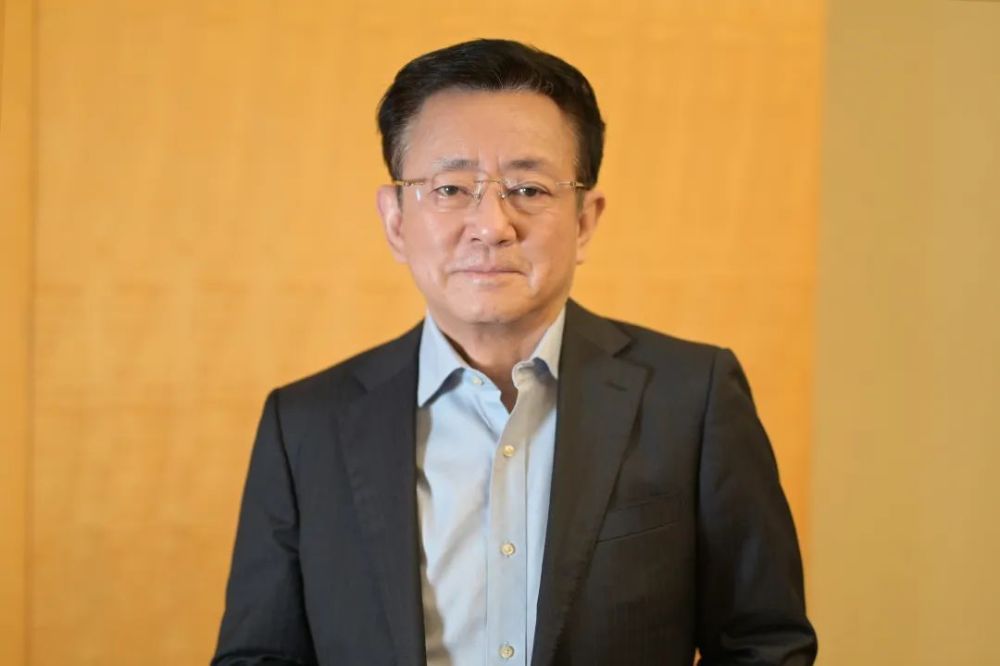 中国经济短期波动与长期增长