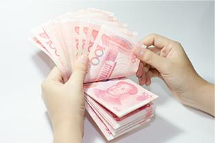 月入5000元是什么水平？去年近80家上市公司员工平均月薪在6000元以下